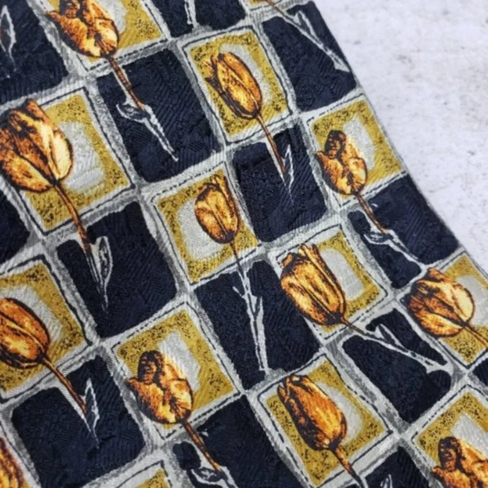 Ermenegildo Zegna 100% Silk Men's Tie Italy Tulip Novelty Print